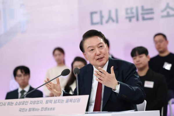 ‘윤 어게인’ 멈칫…尹 탄핵 후 보수 청년 신당 창당, 결국 유보