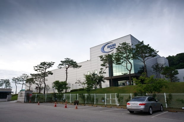 하나마이크론, 신고가 경신… 기관·외국인 동반 매수로 본 반도체 2차 랠리 신호